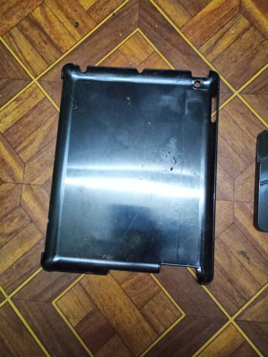 Бампер накладка пластиковая для iPad 2/3/4+ черная