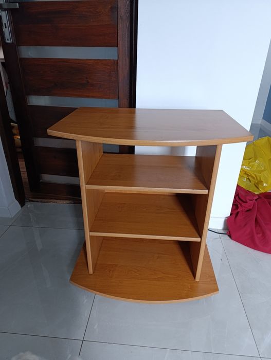 Stolik pod telewizor