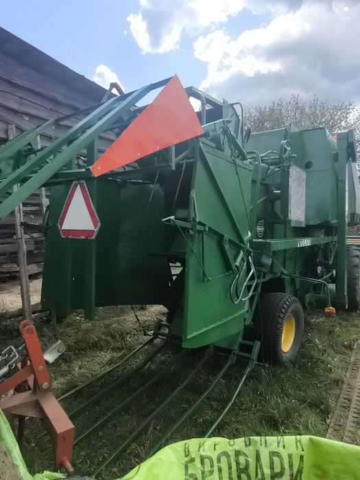 комбайн Volvo 830