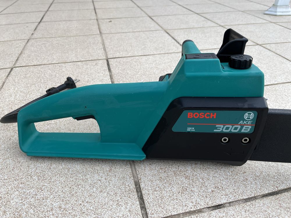 Bosch AKE 300B pila łancuchowa