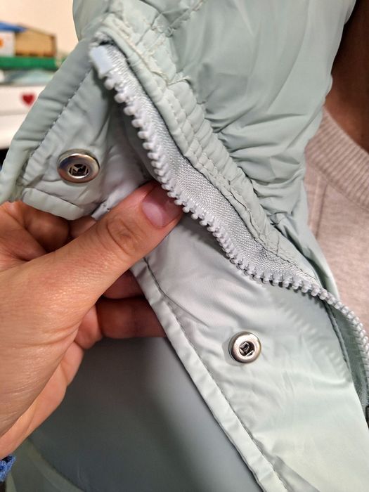 Продаю зимові речі у ідеальному стані.