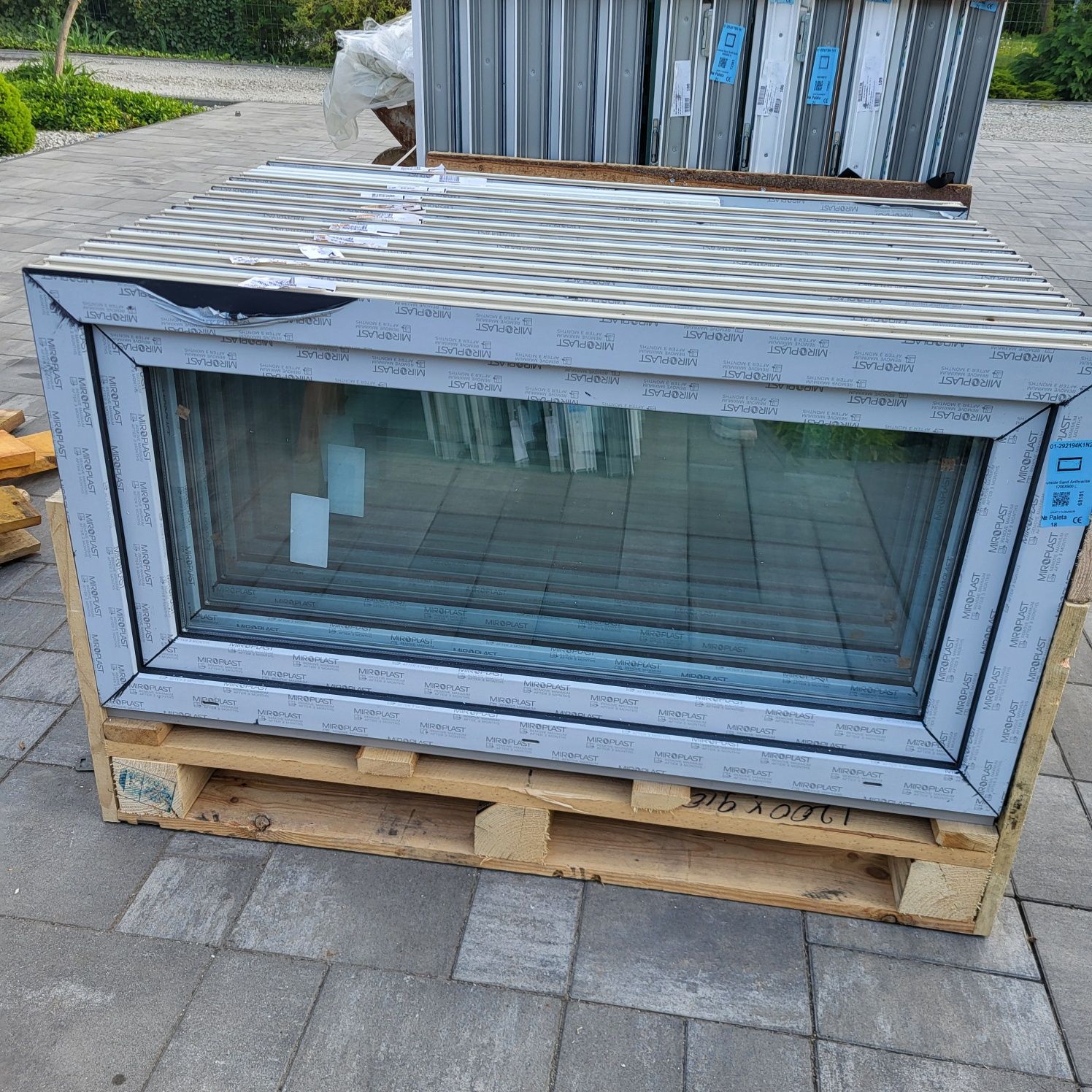Okno 120x60 antracyt