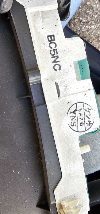 Quadrante mazda 323f