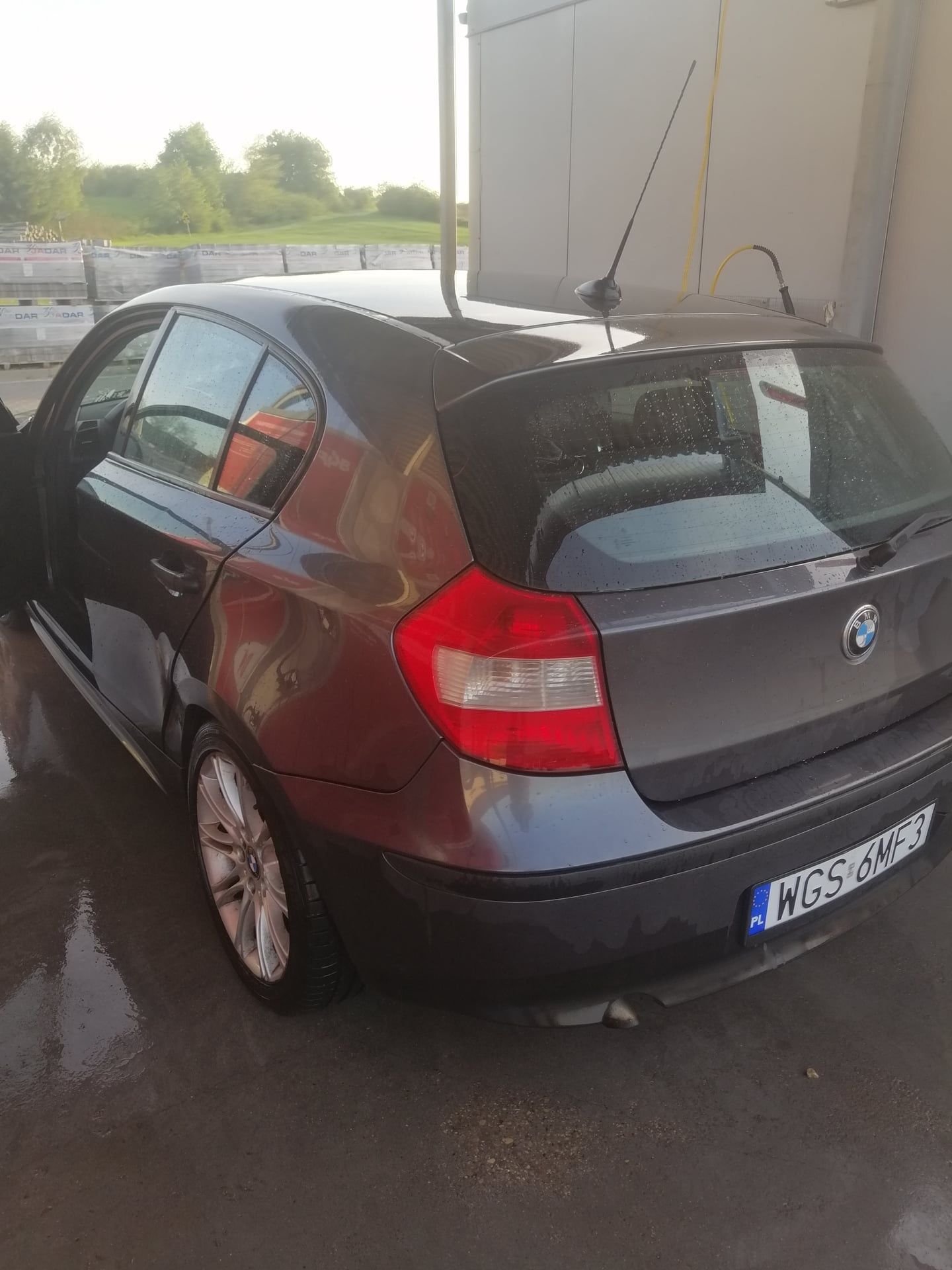 BMW e87 118D 122km