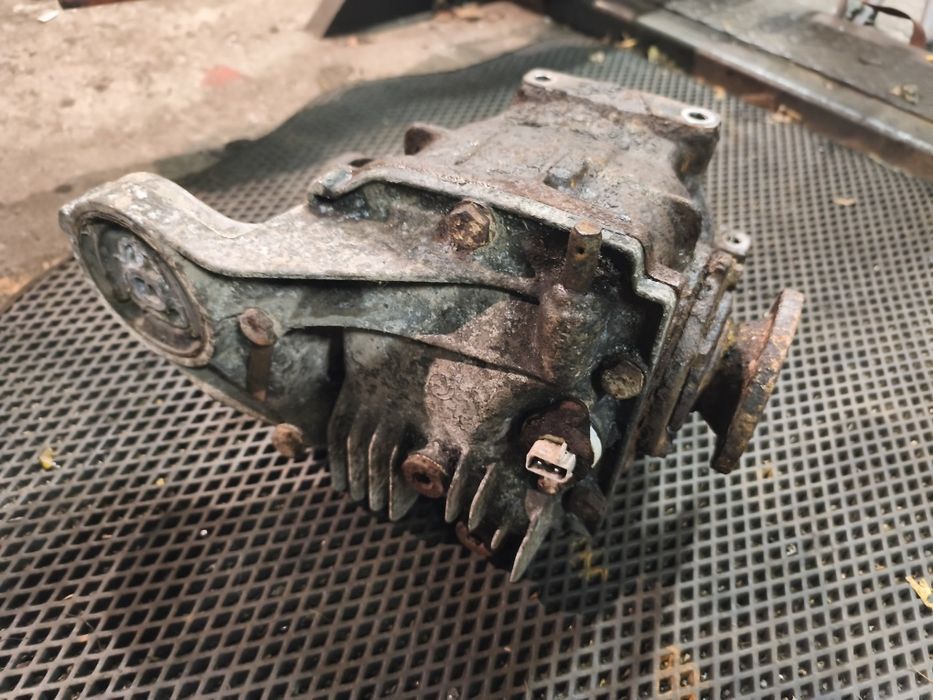 BMW E30 E36 compact dyfer 4,10 dyferencjał mała glowa typ 168