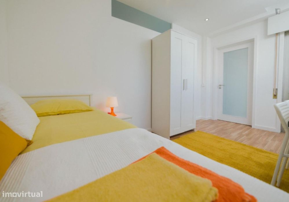 684796 - Quarto com varanda privada em...