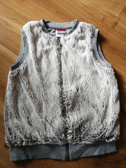 Bezrękawnik z futerkiem 134/140