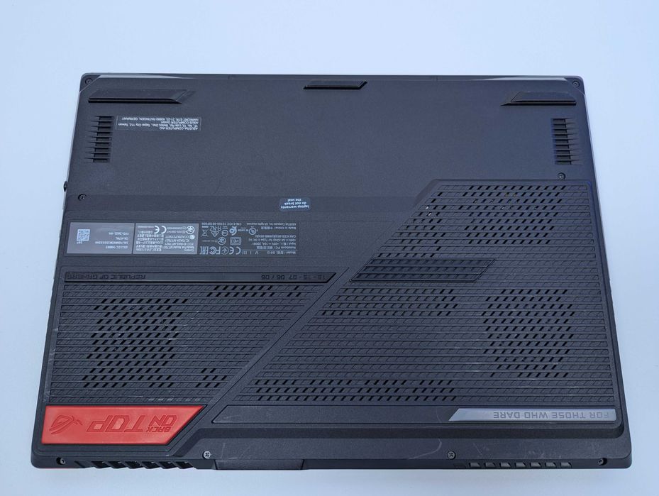 LAPTOP GAMINGOWY Asus ROG Strix RTX 3050 Ti Ryzen 7 4800H 144 hz