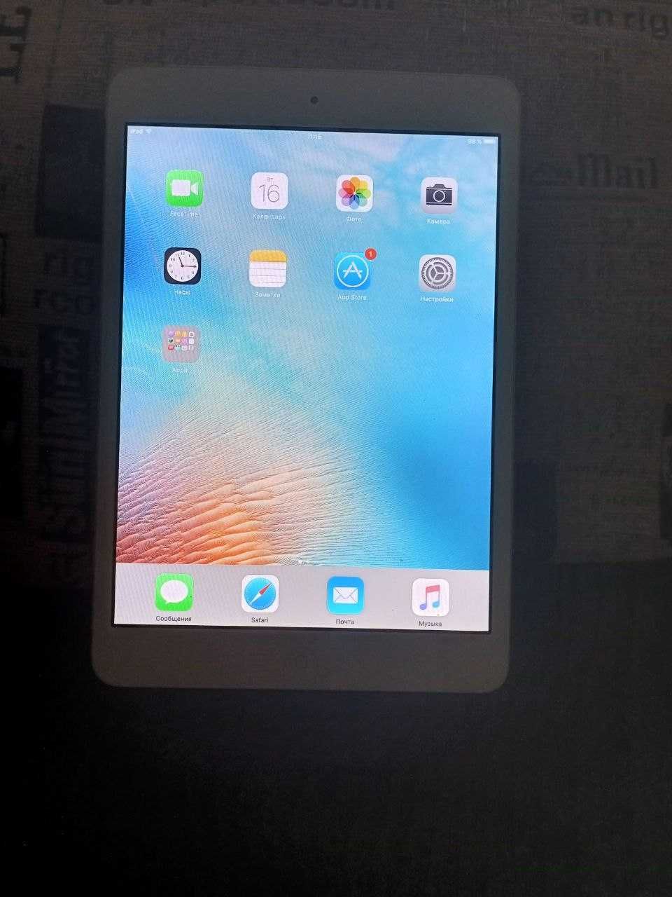 продам планшет Apple iPad mini 16GB Wi-Fi A1432