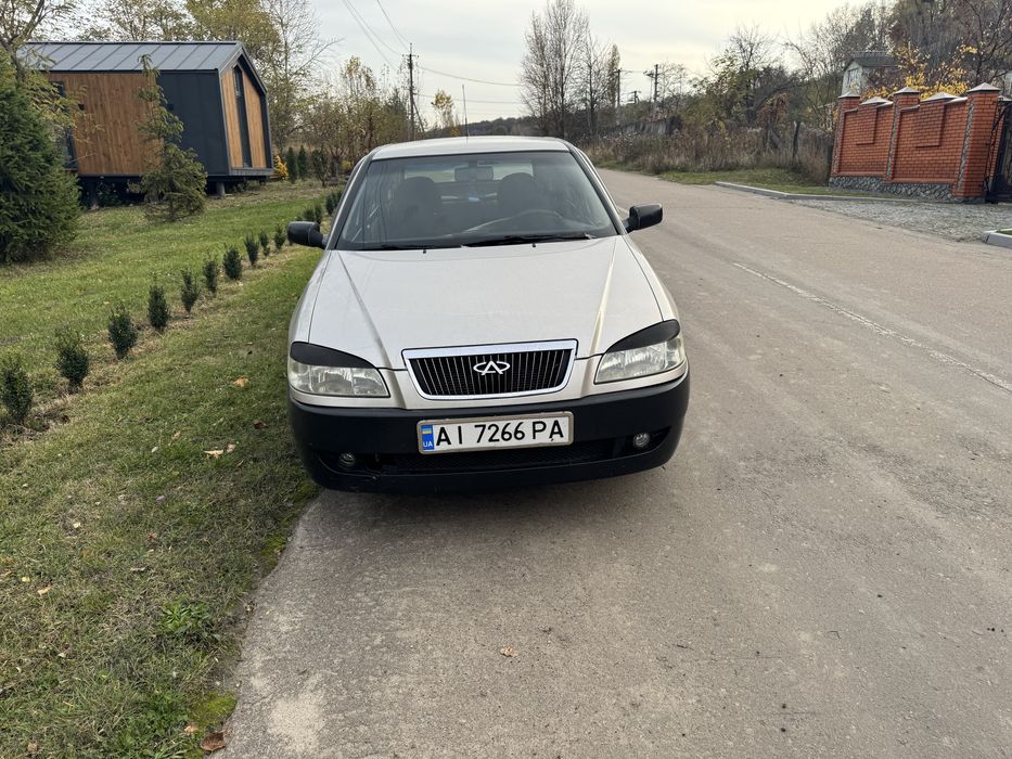 Легкове авто Cheri Amulet