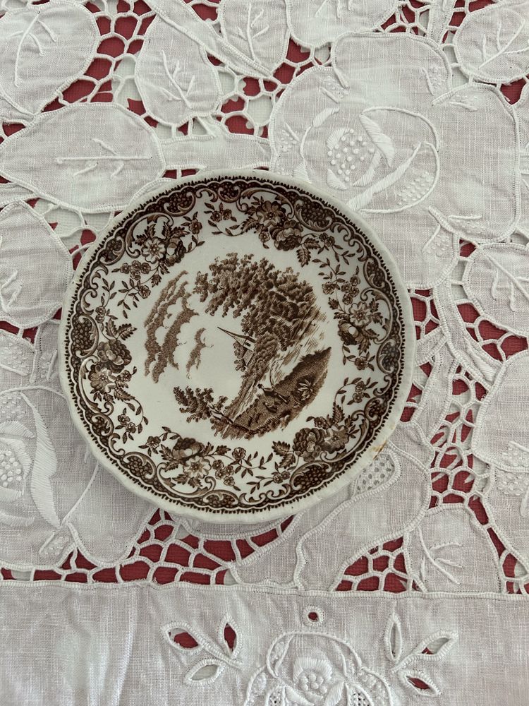 Vendo vários pratis antigos em Coimbra