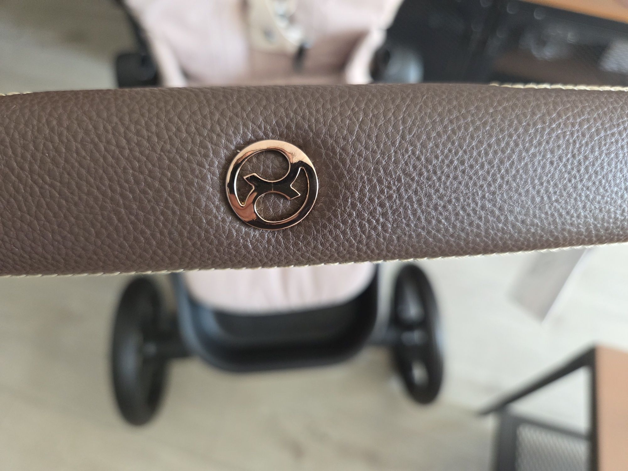 Nowy wozek Cybex Priam 4.0 beżowy