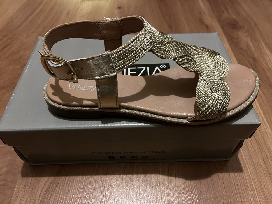 Jasno złote sandały Venezia rozm. 38