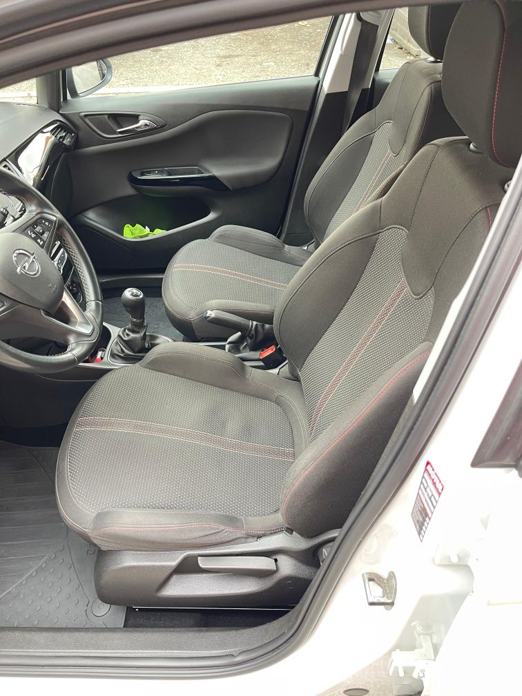 Carro Opel corsa