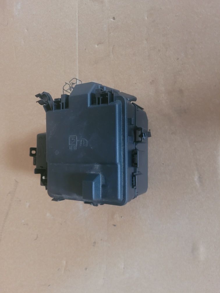 Skrzynka bezpieczników Transit Mk8 Custom KK3T14D068CE