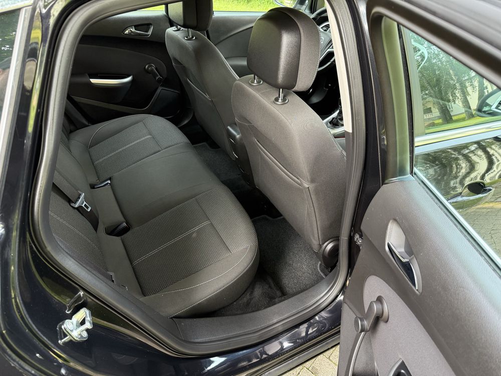 Opel Astra 1.6 benzyna 115km