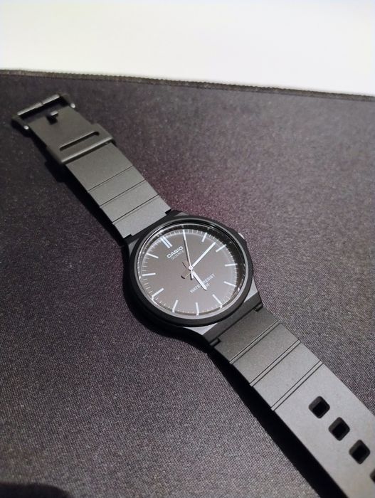 Casio MW-240, nieużywany