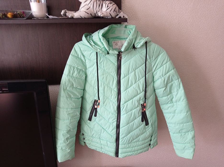 ЧОТИРИ куртки за ціною однієї!