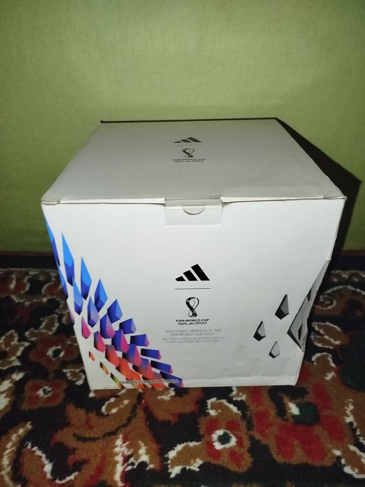 М'яч футбольний Adidas 2022 World Cup "5 розмір"