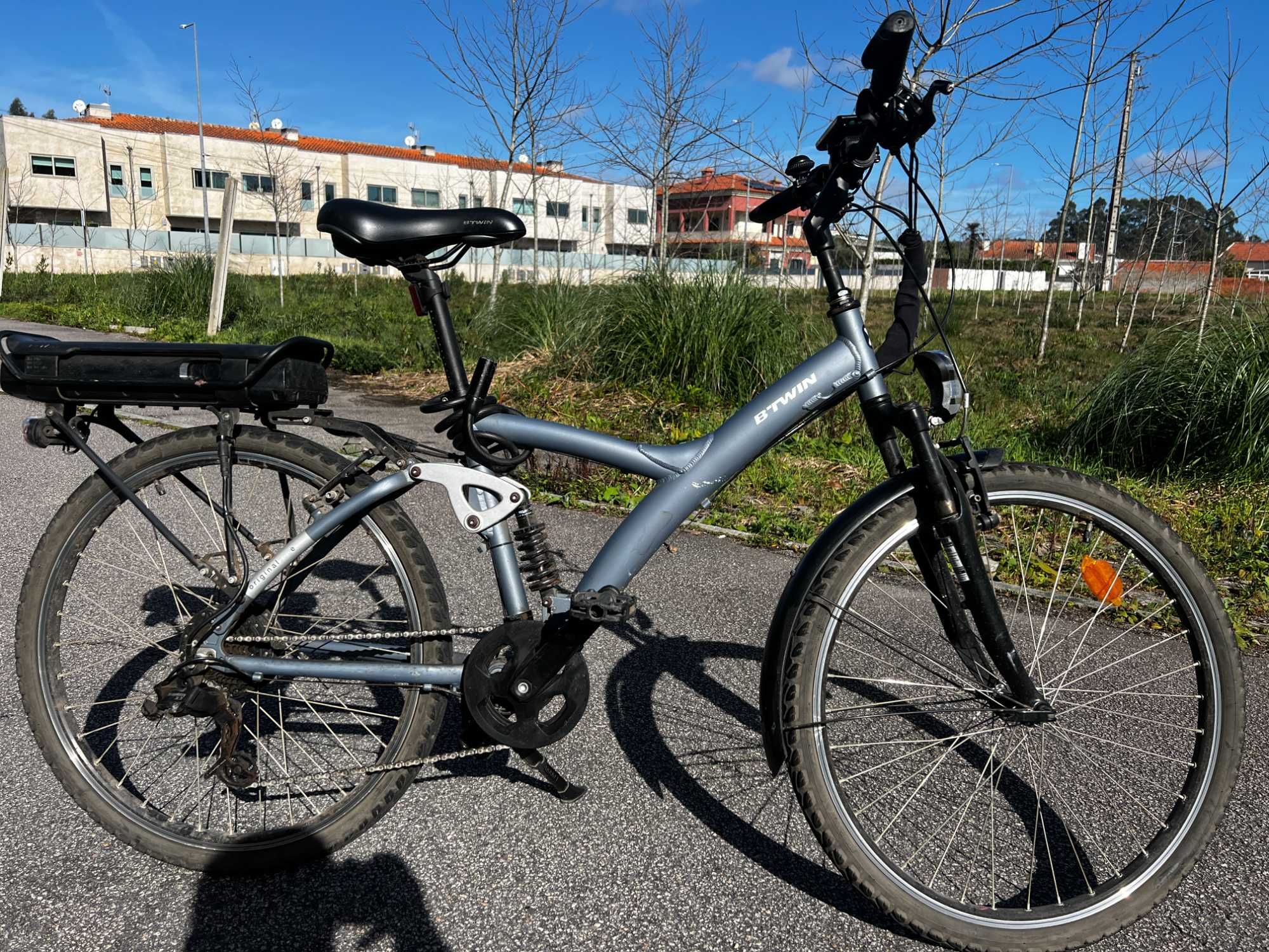 BICICLETA Bicicleta eléctrica de Decathlon DE TREKKING/PASSEIO 920