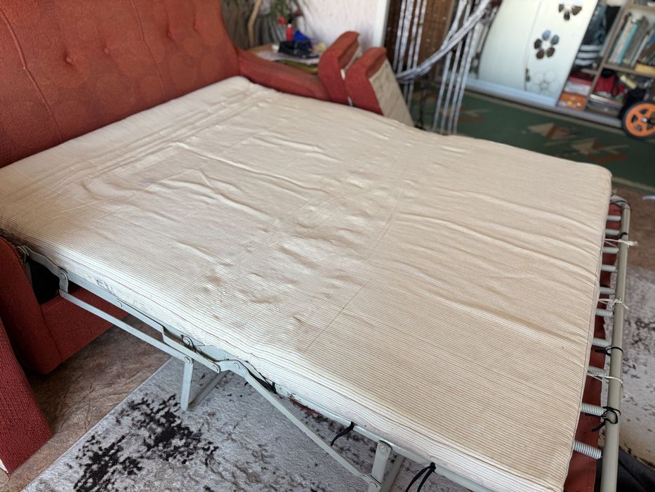 Диван розкладний (самовивіз)