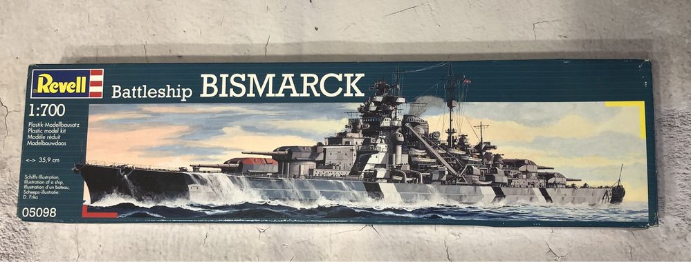 Сборная модель 1/700 военный корабль Battleship Bismarck Revell 05098