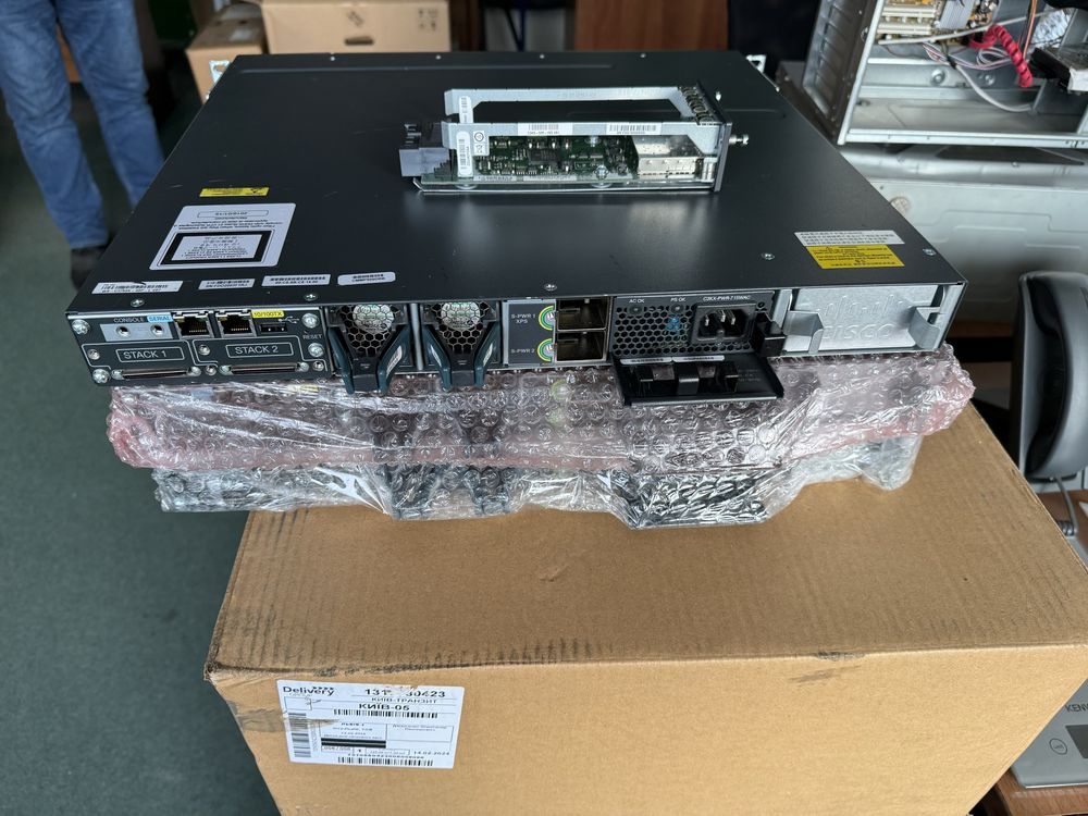 Комутатор Cisco Catalyst 3750X-48P , 3750X-48T