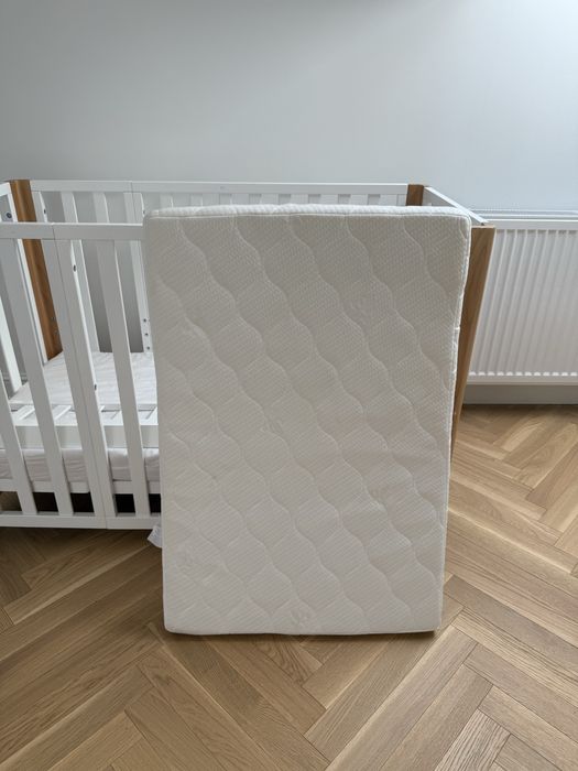 Łóżeczko Kinderkraft KOYA 4w1 – białe, stan bardzo dobry