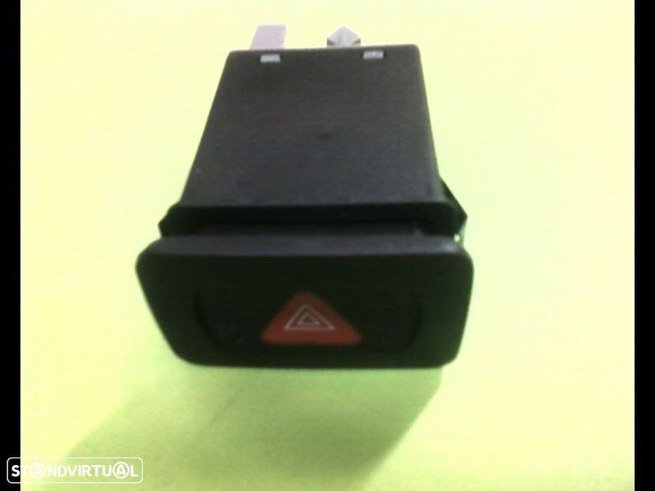 botão 4 piscas Vw Golf IV Bora (NOVO)