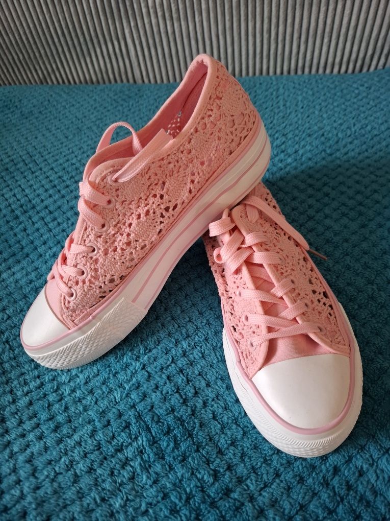 Różowe koronkowe trampki/adidasy Butik 40