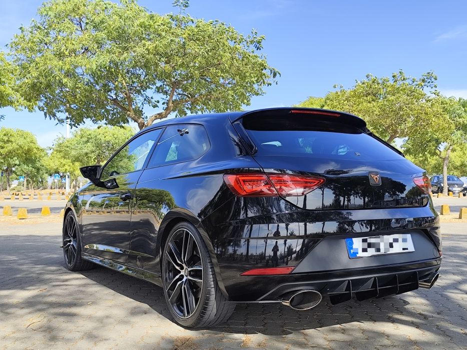 cupra versão 300 performance 2.0 TFSI cx DSG 418cv Seat Leon 100% bom