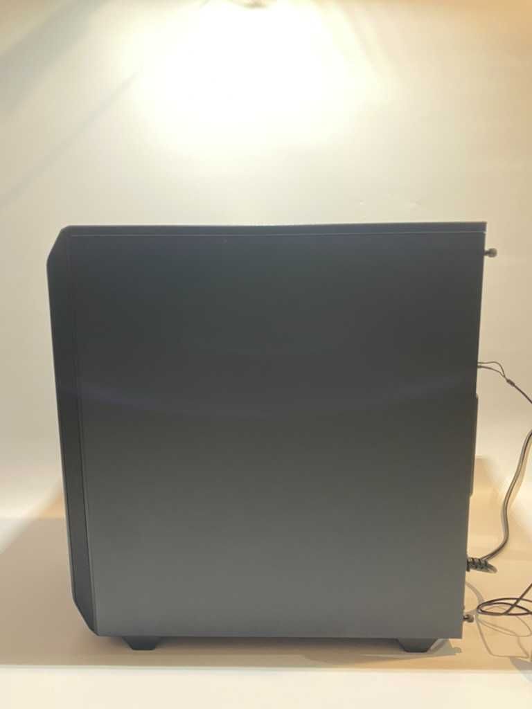 Komputer PC i5-12600KF / RTX 4060 Ti / 16GB / SSD+4xHDD