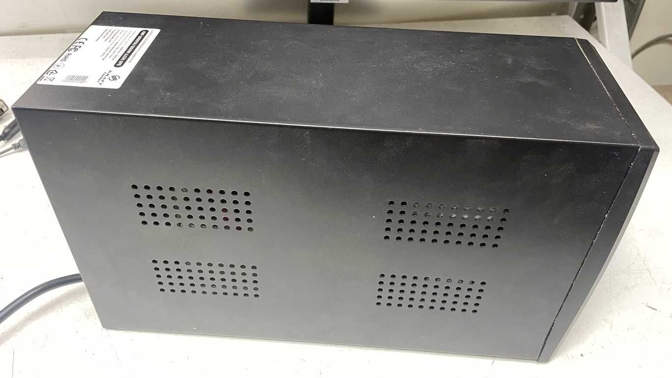 Источник бесперебойного питания KRF-2000VA Kraft УПС