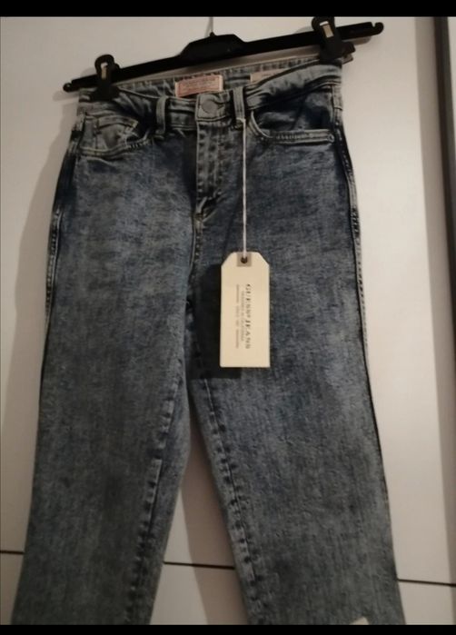 Jeansy Guess nowe