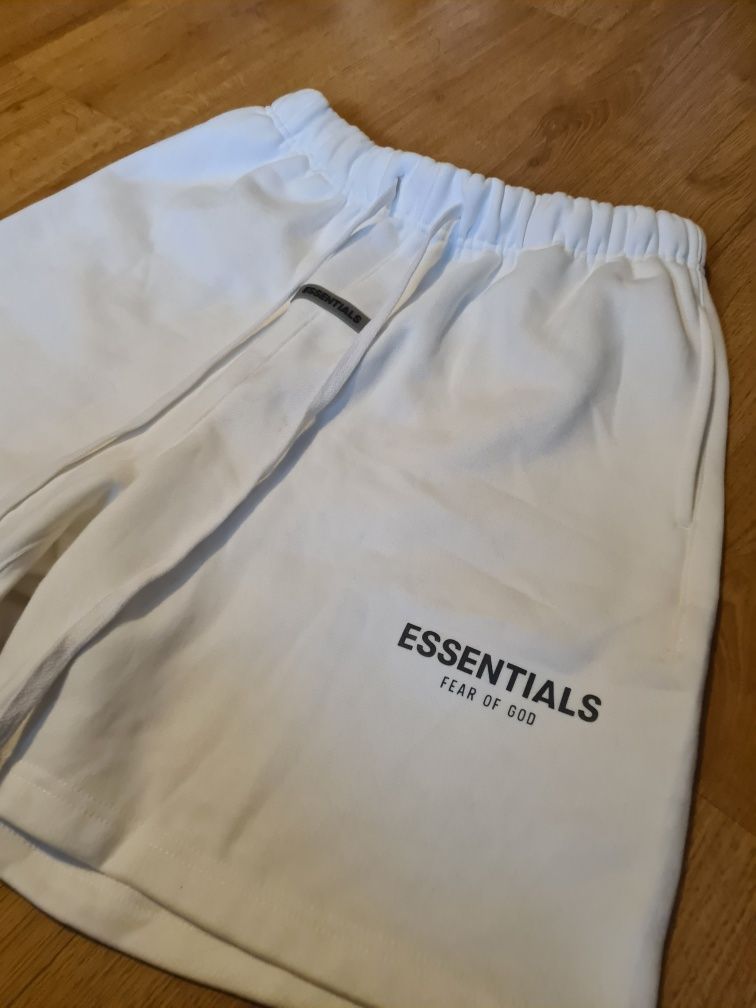 Spodenki Fear of God Essentials Sweatshort Light Oatmeal