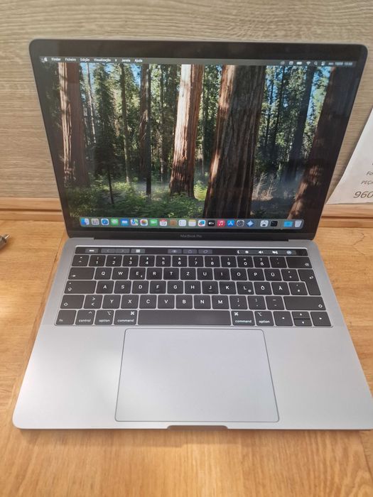 MacBook Pro TOUCH BAR 16 pol 2018 16gb ram