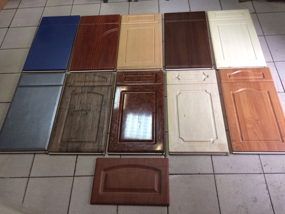 Фасади для кухні,меблів розпродаж 200грн.-комплект!