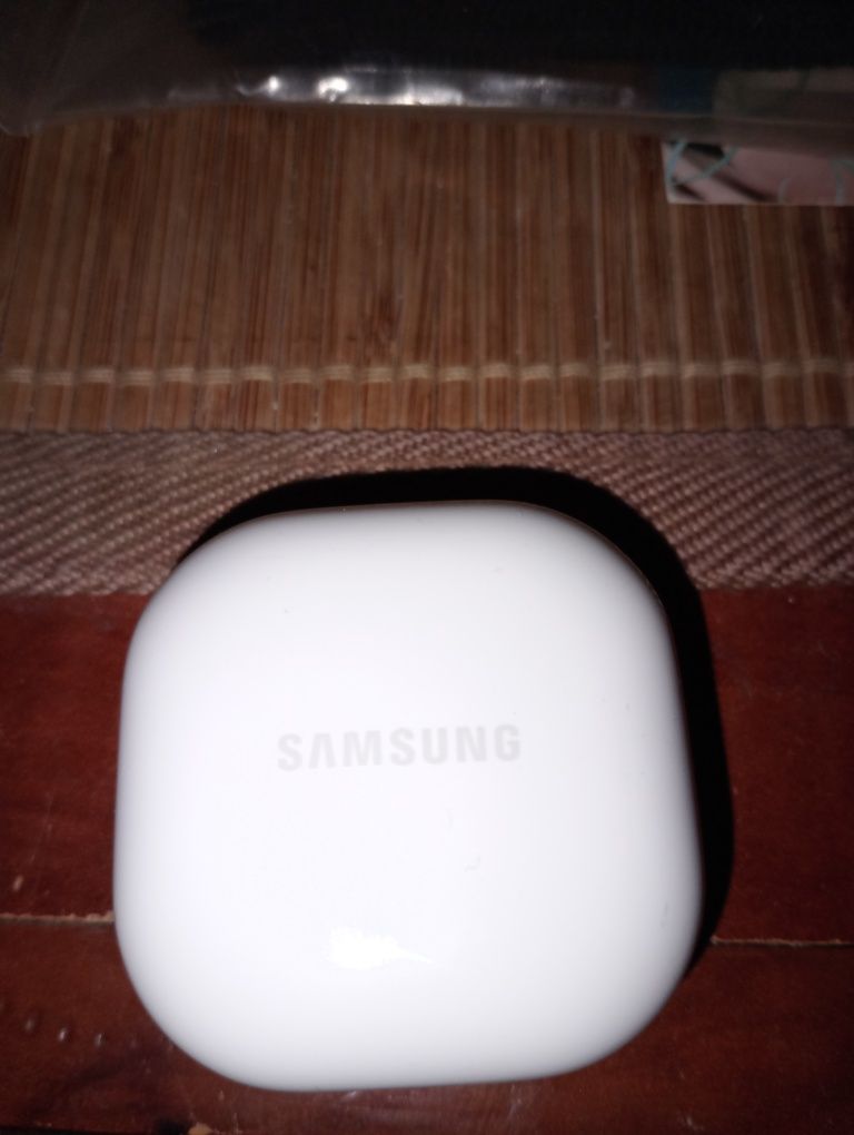 Etui na słuchawek ładowarka Samsung buds 2