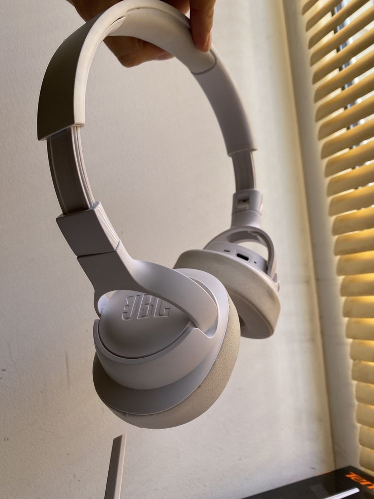 Наушники JBL T710BT (White)