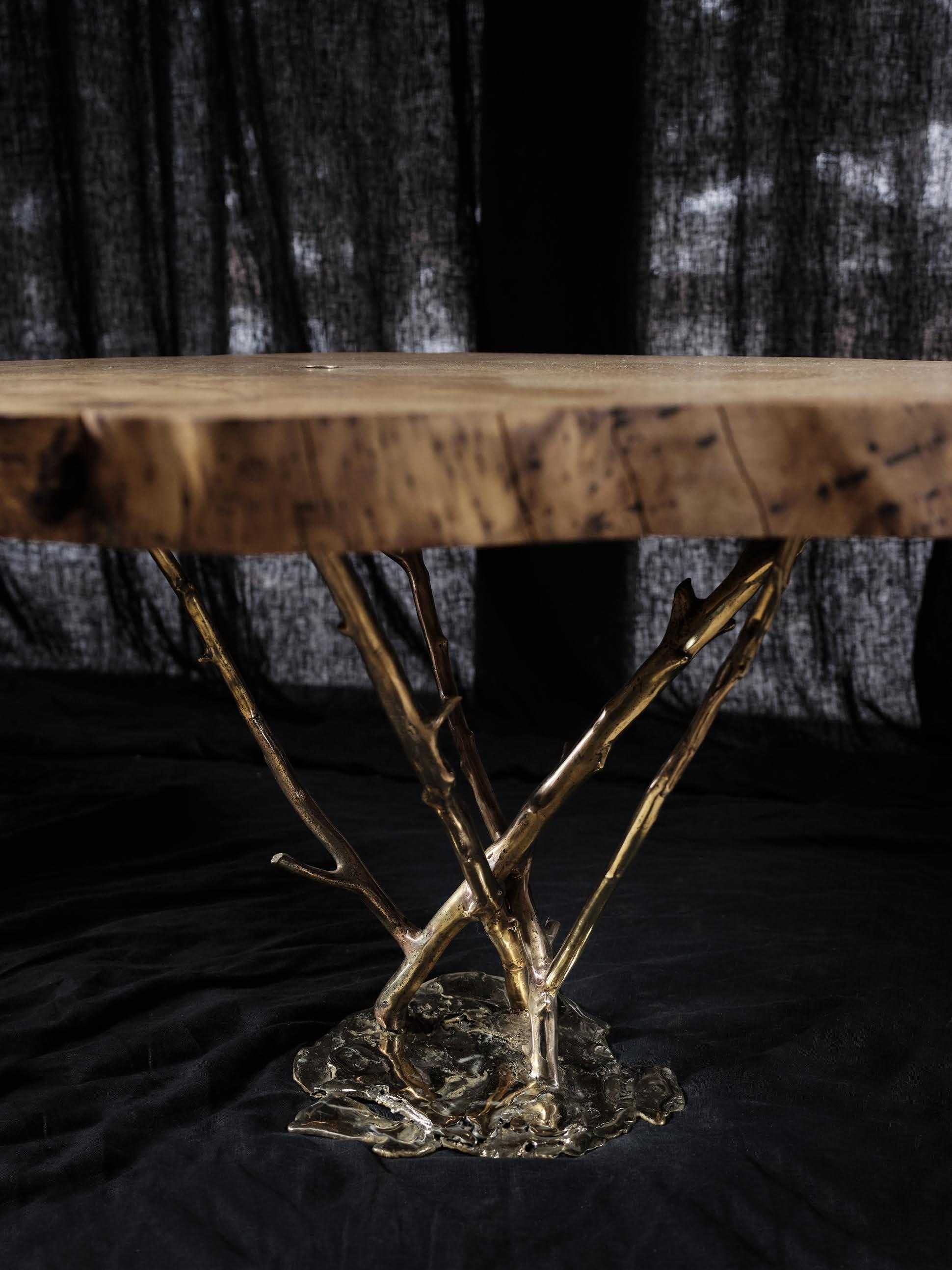 Ręcznie Robiony Stół z Litego Drewna Plaster Dębu z Nogami z Miedzi