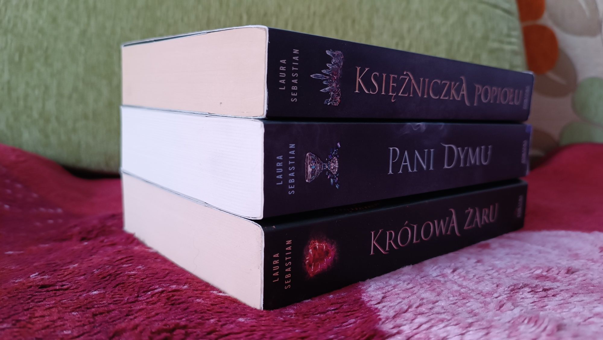 Trylogia Księżniczka Popiołu Laura Sebastian