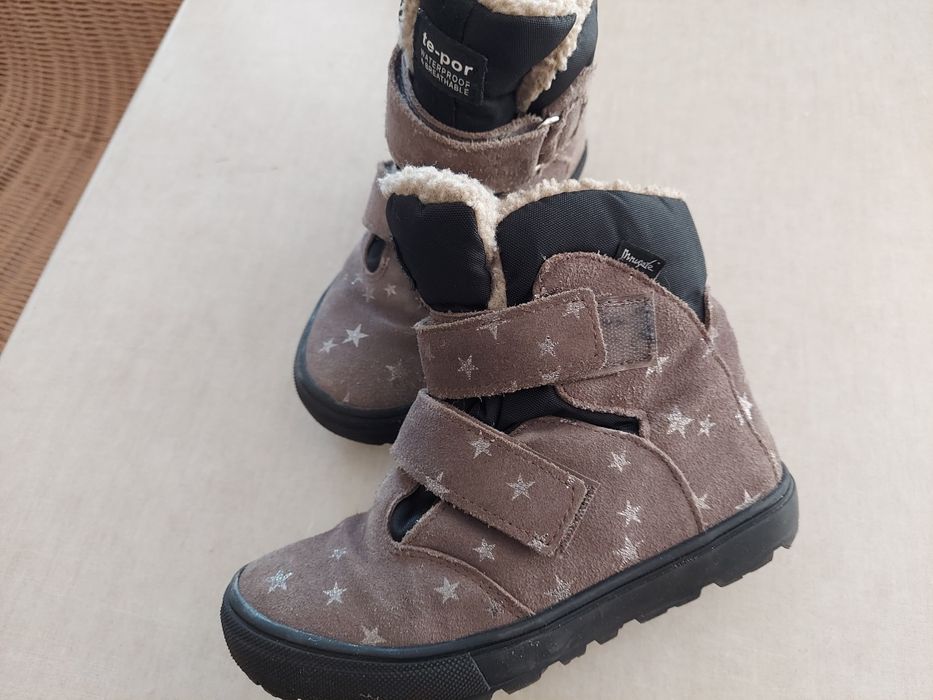 Trzewiki Mrugała 32 w gwiazdki