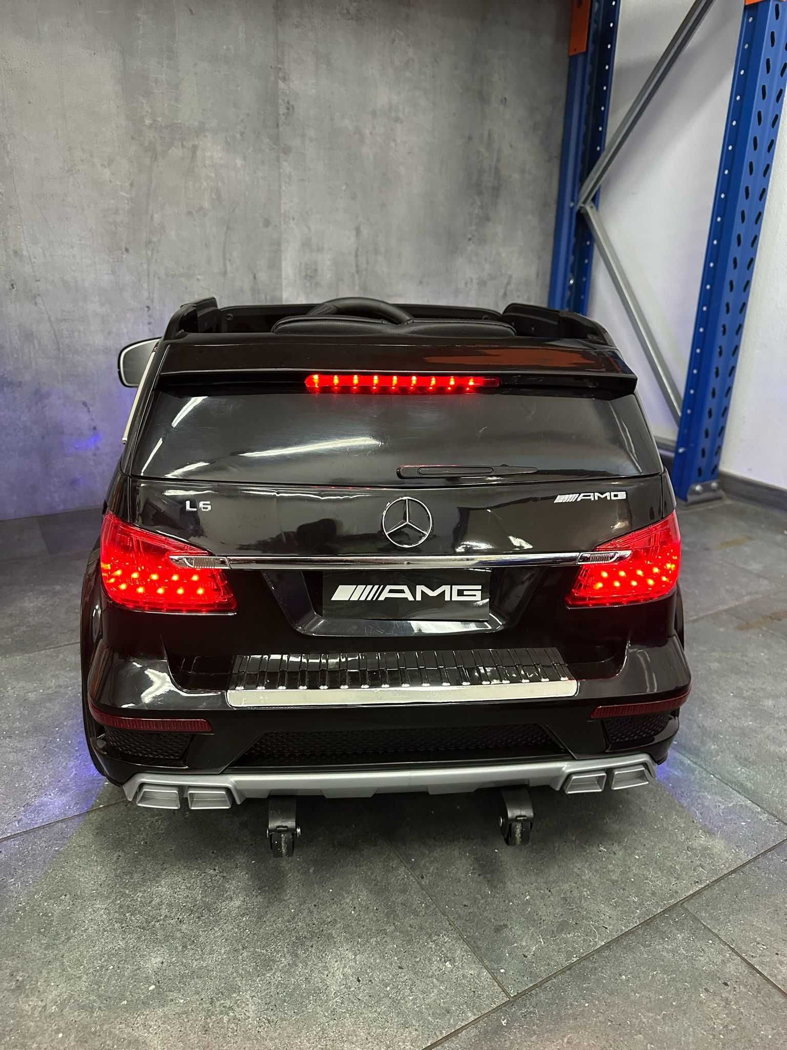 Duże autko akumulator samochód Mercedes AMG GL63 Dla Dziecka Pilot 12V