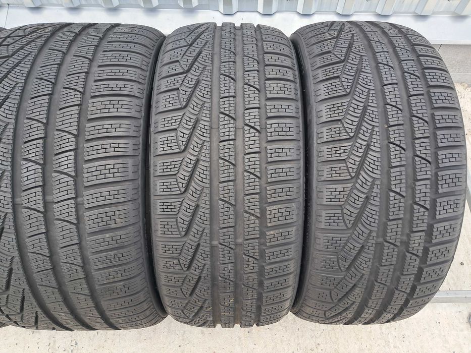 Резина зима 90% Pirelli 245/35 295/30 R20 Sottozero Winter 240 serieII