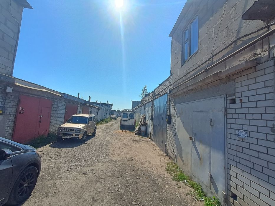 Гараж великий Троєщина Під підіймач СТО малярка склад цех виробництво