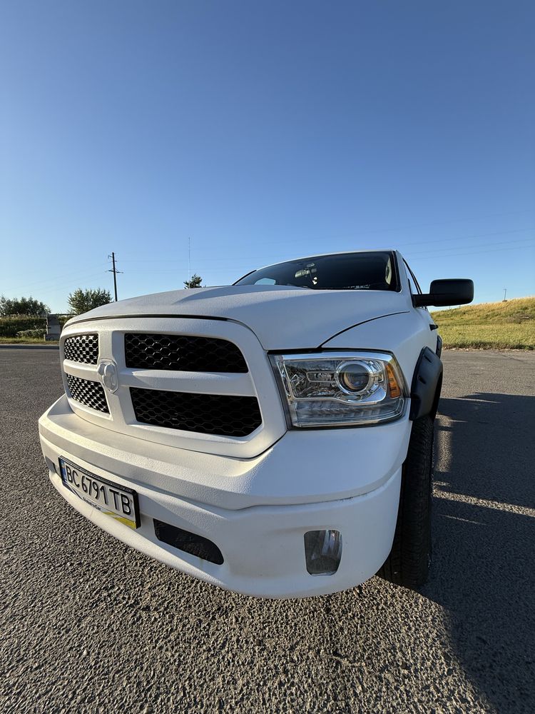 Dodge Ram 5.7 2015