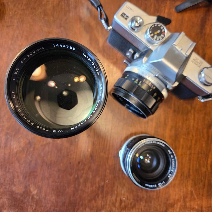 Minolta SR-T 101 – Kit 35mm com 5 objetivas