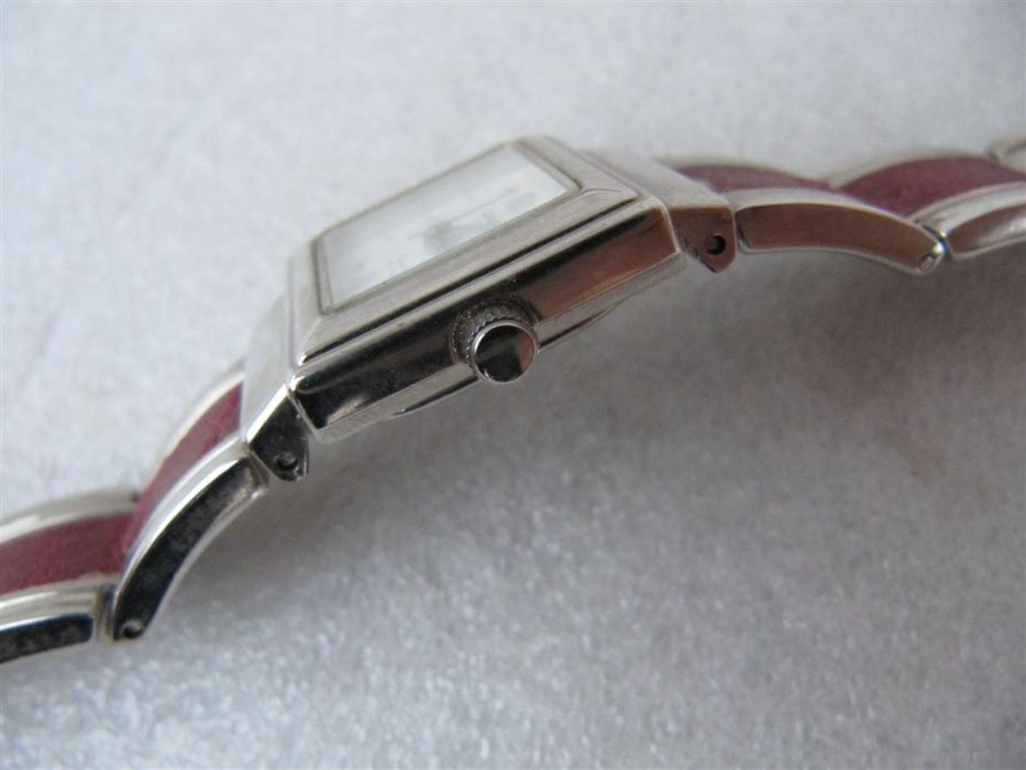 Часы Omax в коллекцию 2008 года выпуска, новые, женские,механизм Epson