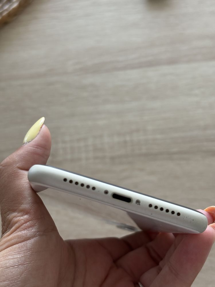 iPhone 11 branco 128gb