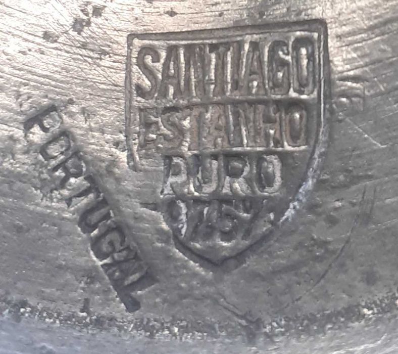 Castiçais em estanho